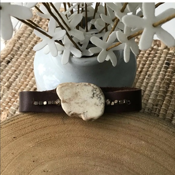 Handmade Mexico Jewelry - NEW 100% Leather Strap Bracelet Snap Mexico Boho Brown Ivory Festival Howlite